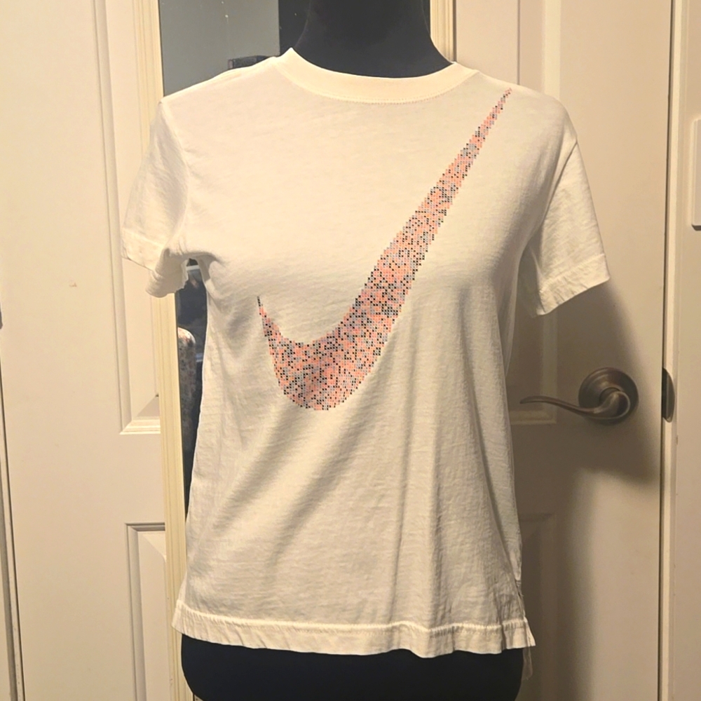 Kids Nike short sleeve t-shirt